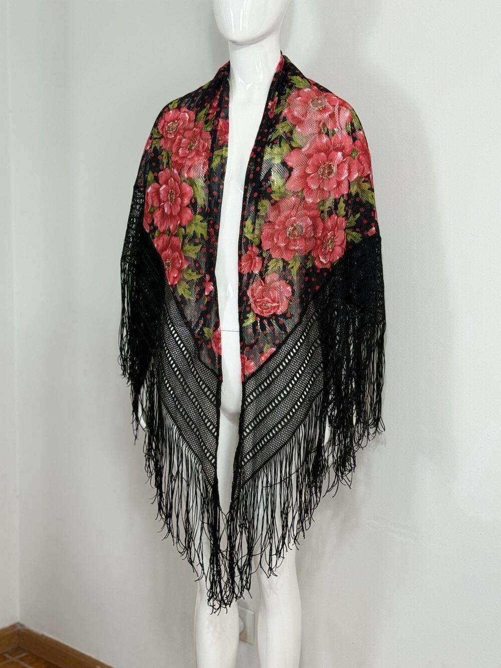 Women’s Lace Shawl Scarf One Size Triangle Black Floral Fringe Festival Boho